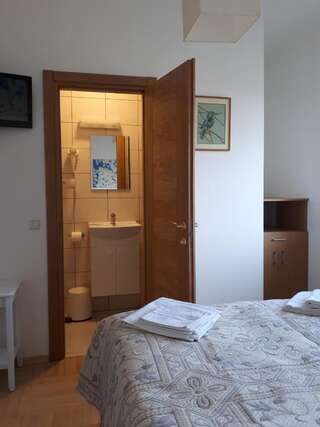 Апарт-отели Family Каунас Апартаменты с душем-4